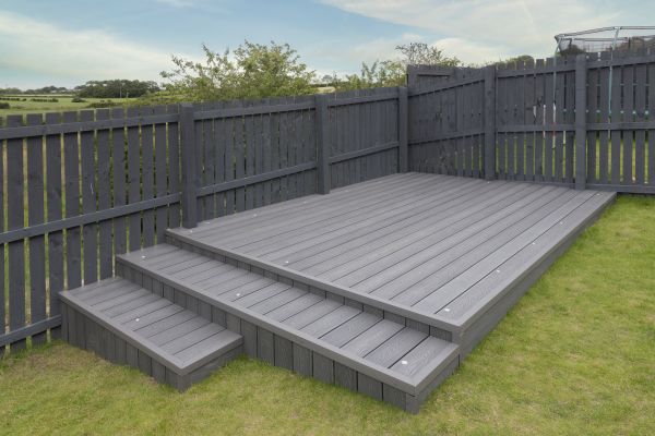 Vinyl Deck Construction in Southfield
